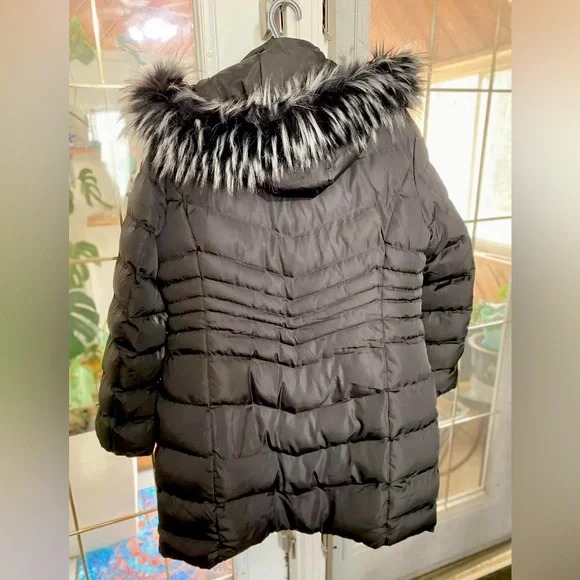 Elora Winter Jacket - Picture 2 of 3